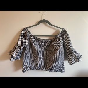 Off the shoulder shirt with frilly sleeves